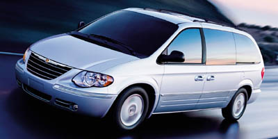 Image 1 of 2005 Chrysler Town &…