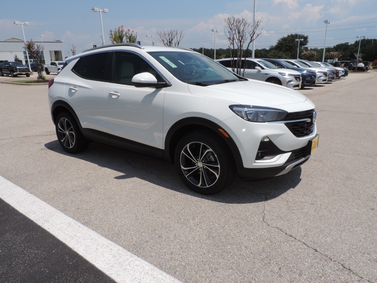 2023 Buick Encore GX FWD 4dr Select photo