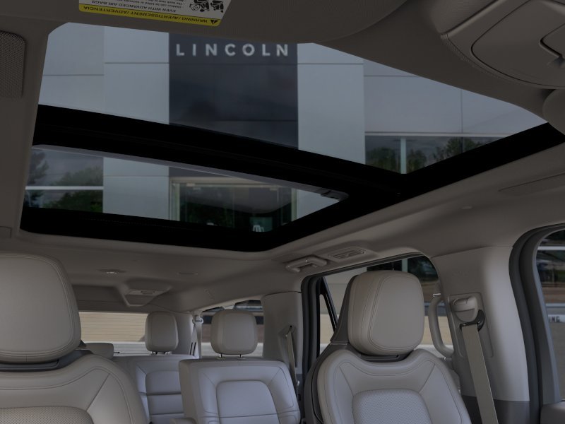 2023 Lincoln Navigator L Reserve 4x2 photo