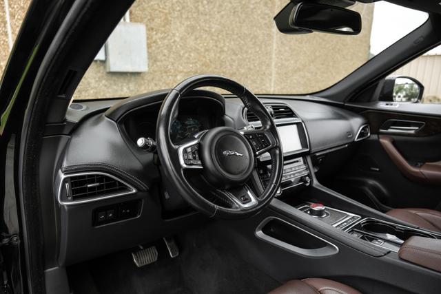 2017 Jaguar F-Pace S Sport Utility 4D photo