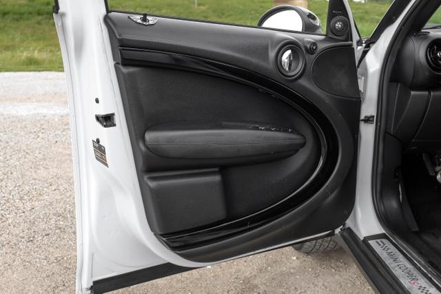 2015 MINI Countryman Cooper S Hatchback 4D photo