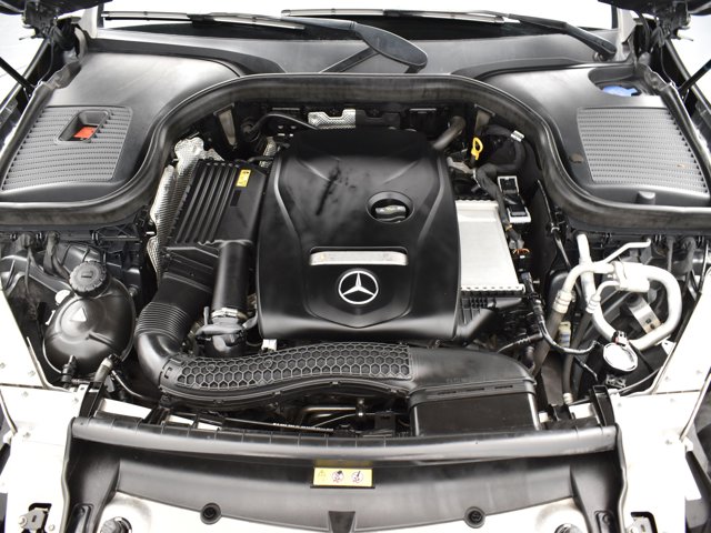 2018 Mercedes-Benz GLC  300 photo