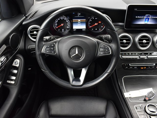 2018 Mercedes-Benz GLC  300 photo