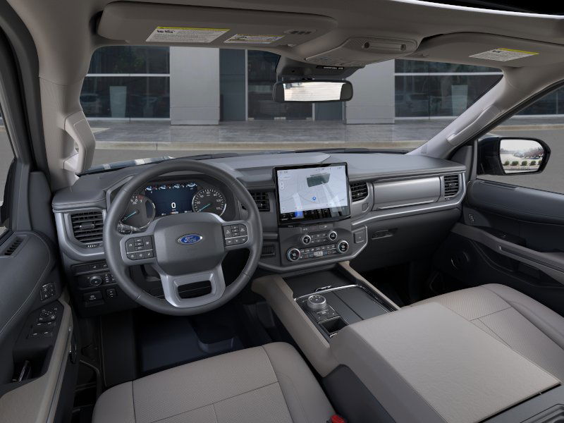 2024 Ford Expedition Max XLT 4x2 photo