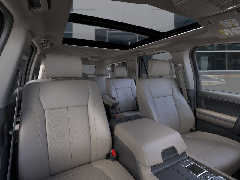 2024 Ford Expedition Max XLT 4x2 photo