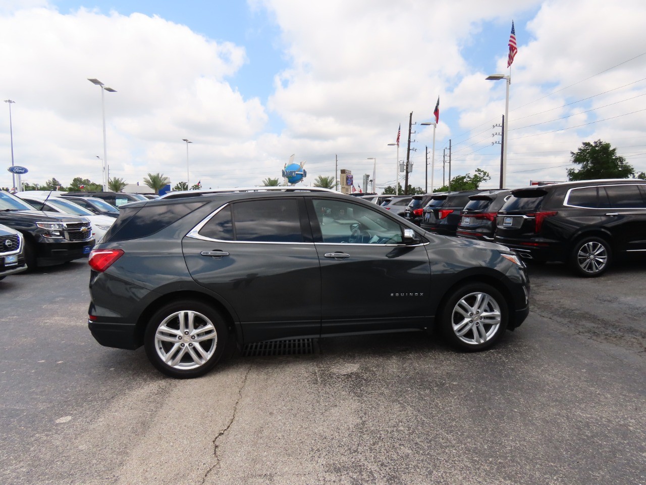 2019 Chevrolet Equinox FWD 4dr Premier w/2LZ photo