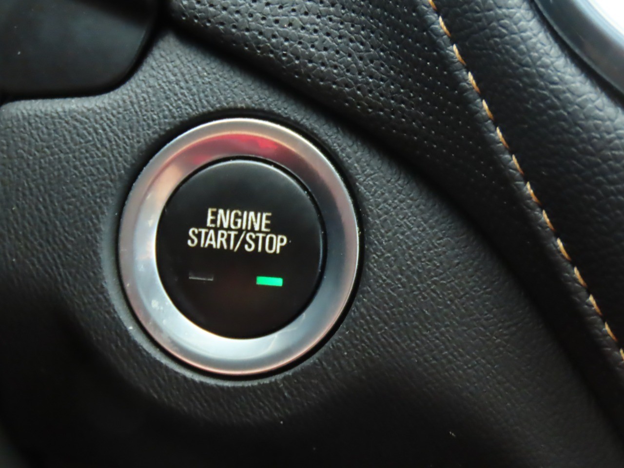 2019 Chevrolet Equinox FWD 4dr Premier w/2LZ photo