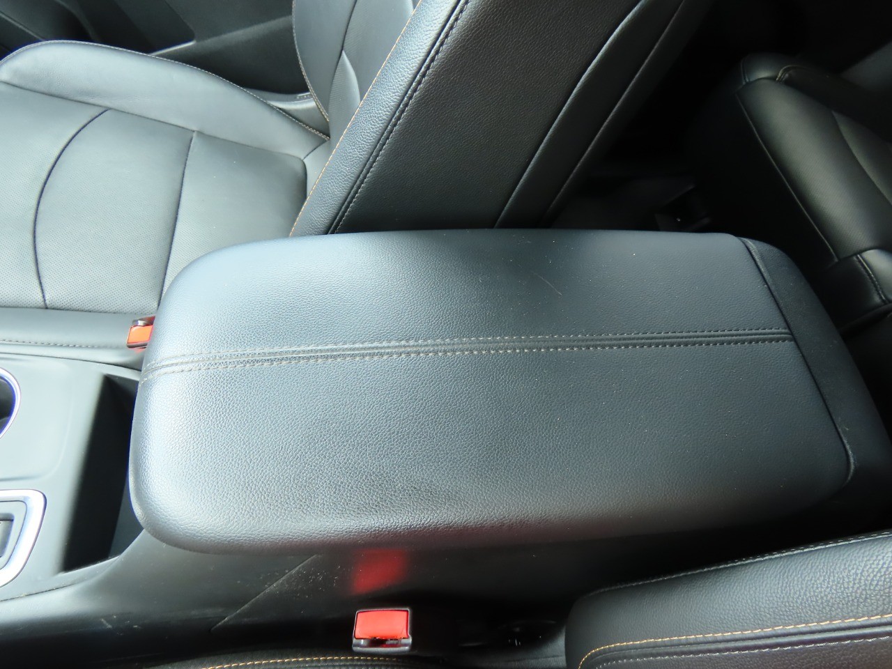 2019 Chevrolet Equinox FWD 4dr Premier w/2LZ photo