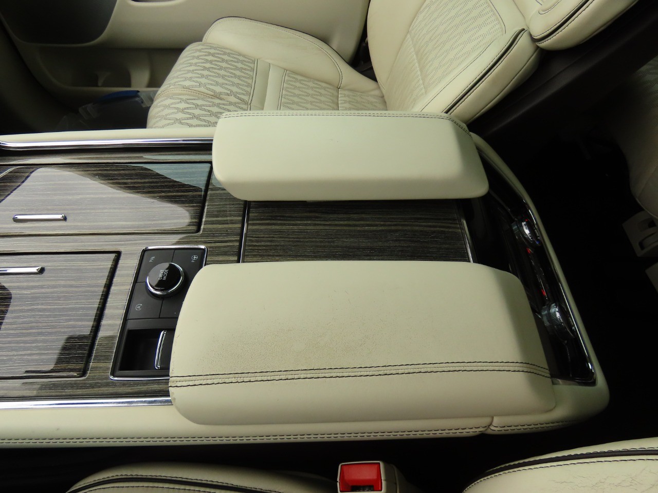 2020 Lincoln Navigator Black Label 4x4 photo