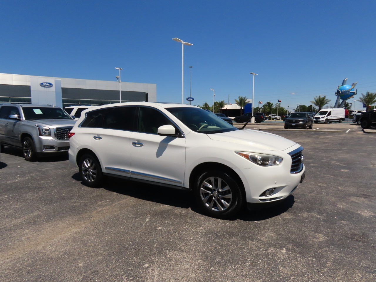 2013 Infiniti JX35 photo