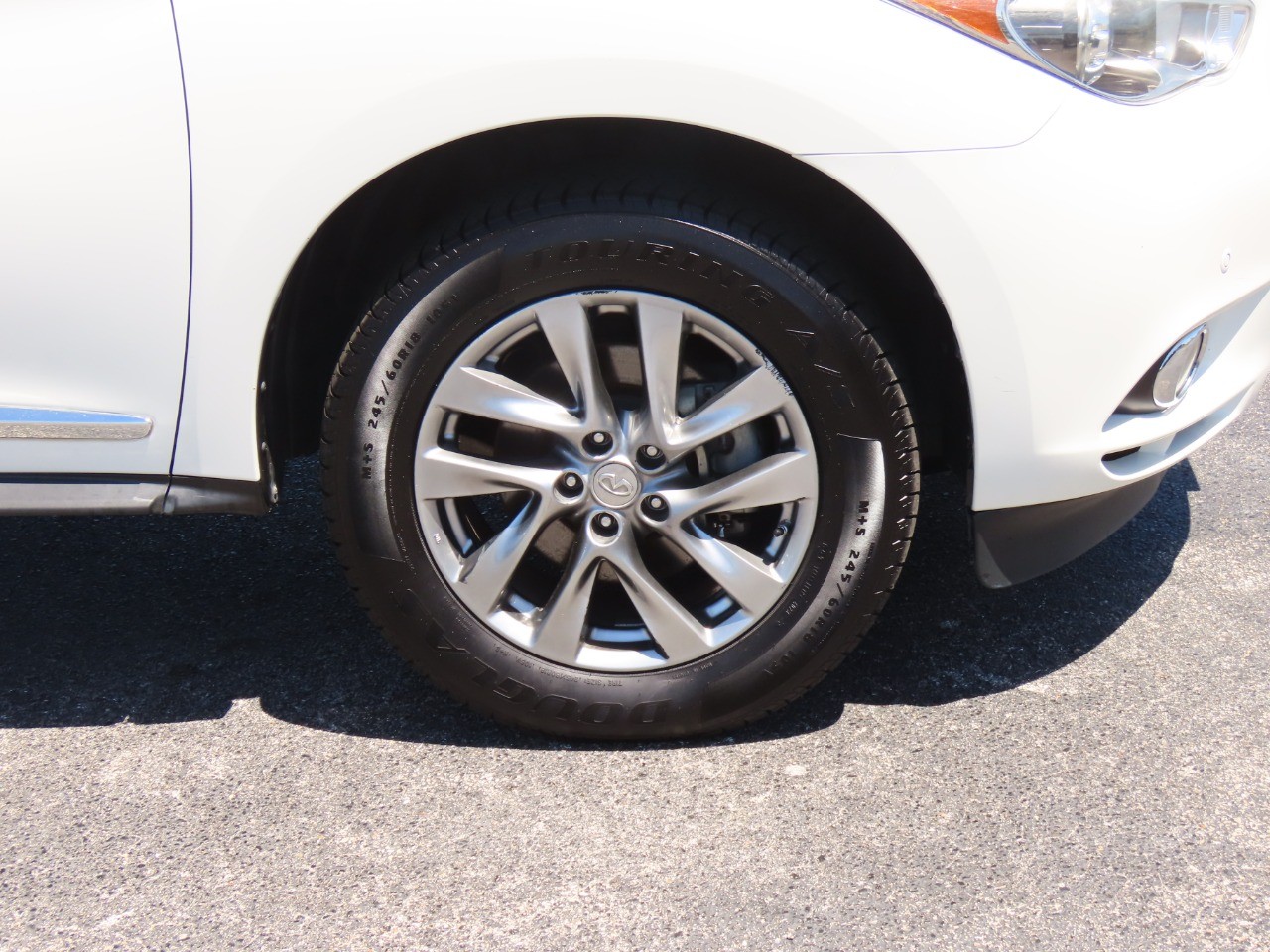 2013 Infiniti JX35 photo
