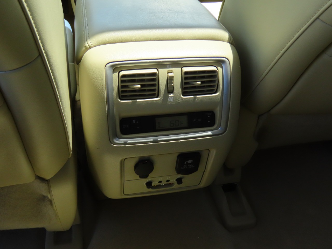 2013 Infiniti JX35 photo