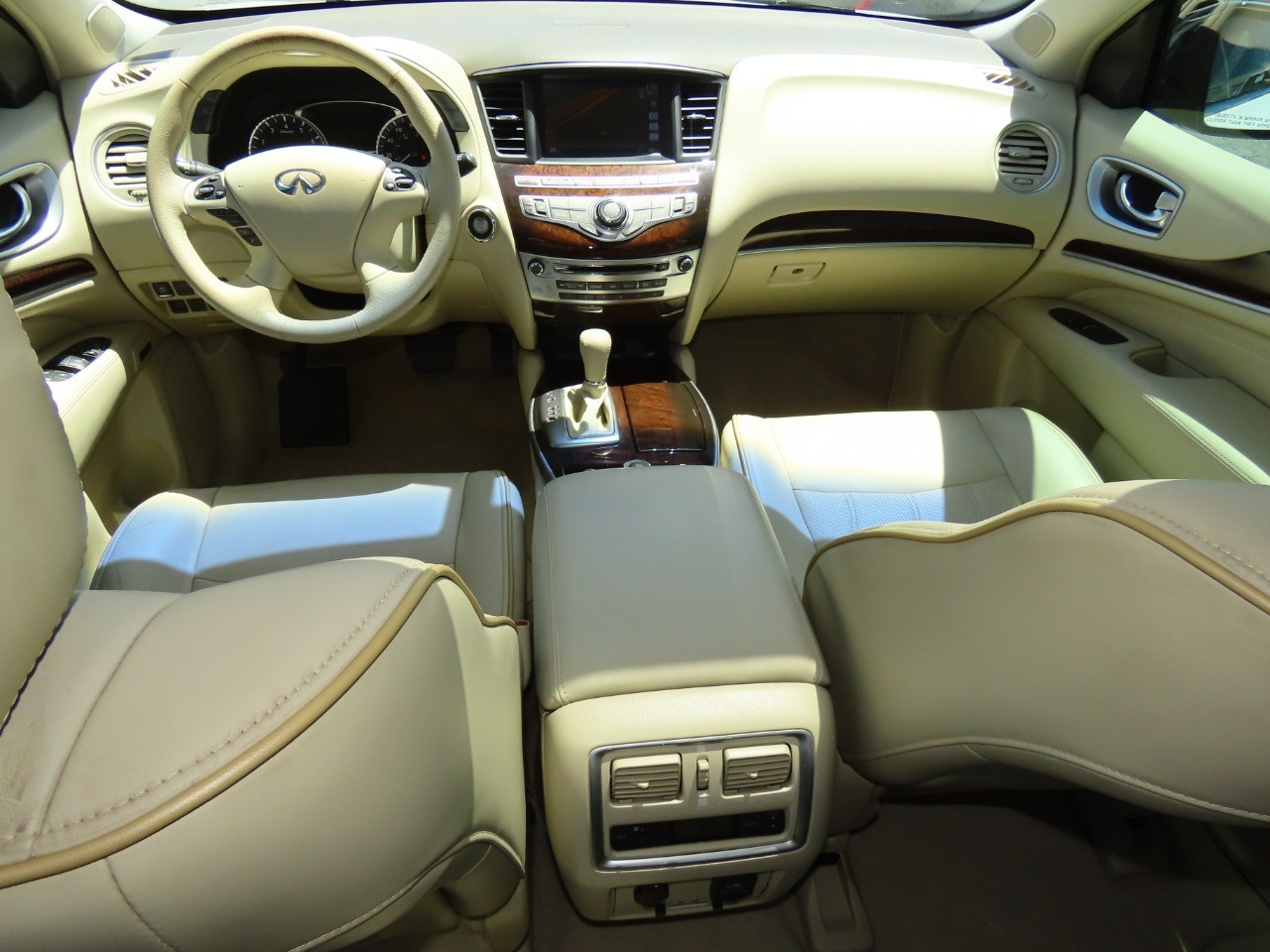 2013 Infiniti JX35 photo