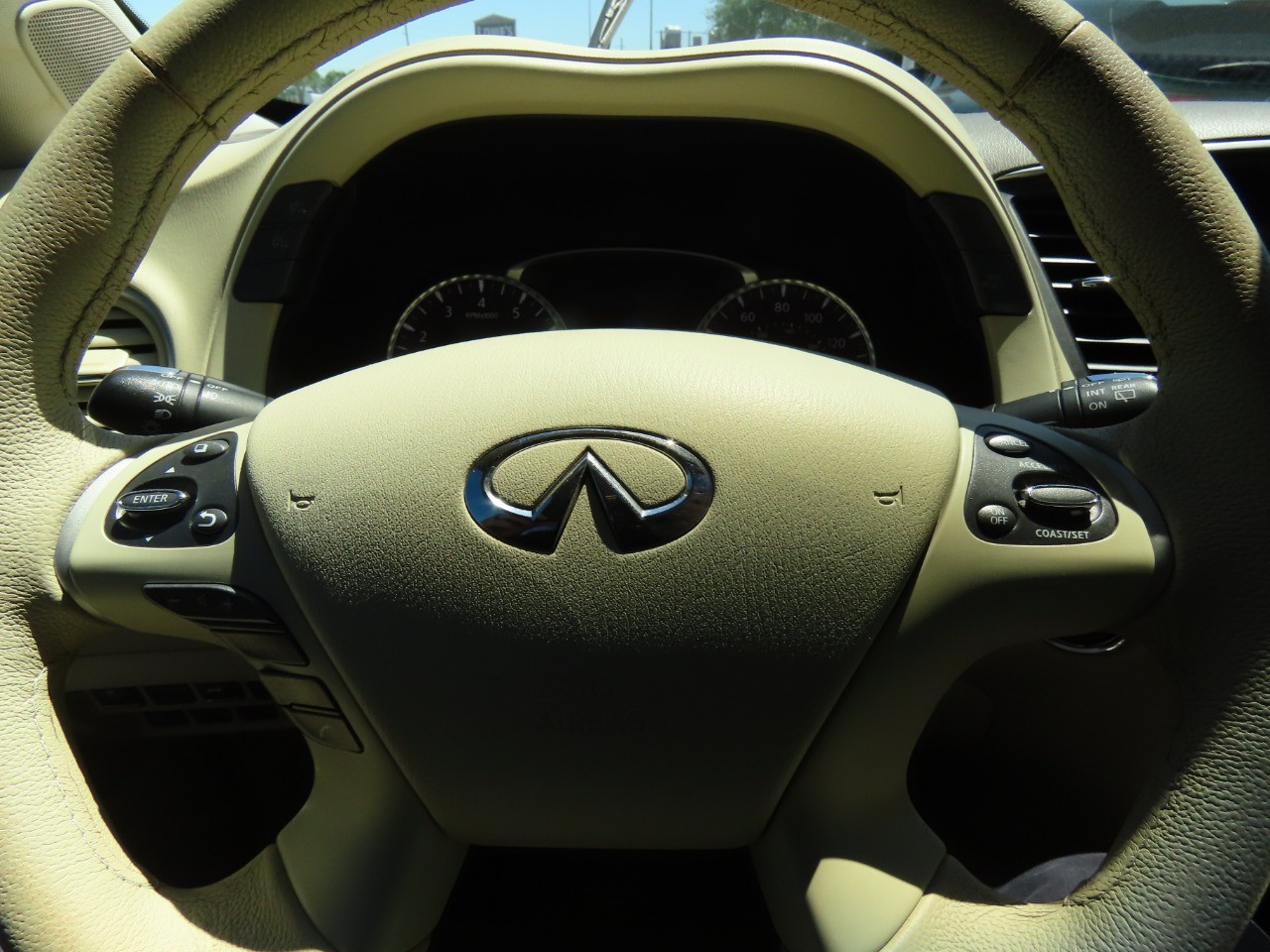 2013 Infiniti JX35 photo