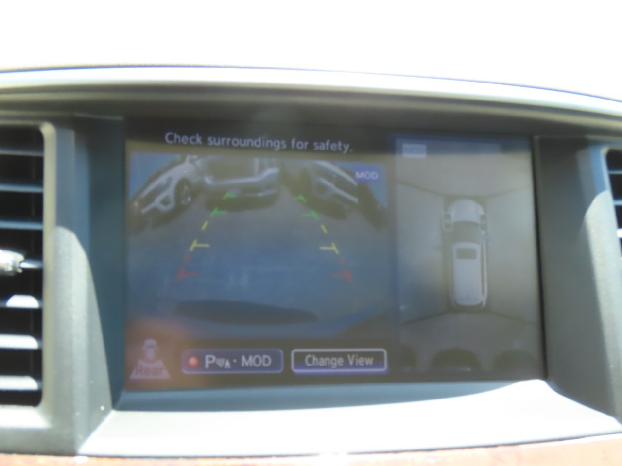 2013 Infiniti JX35 photo