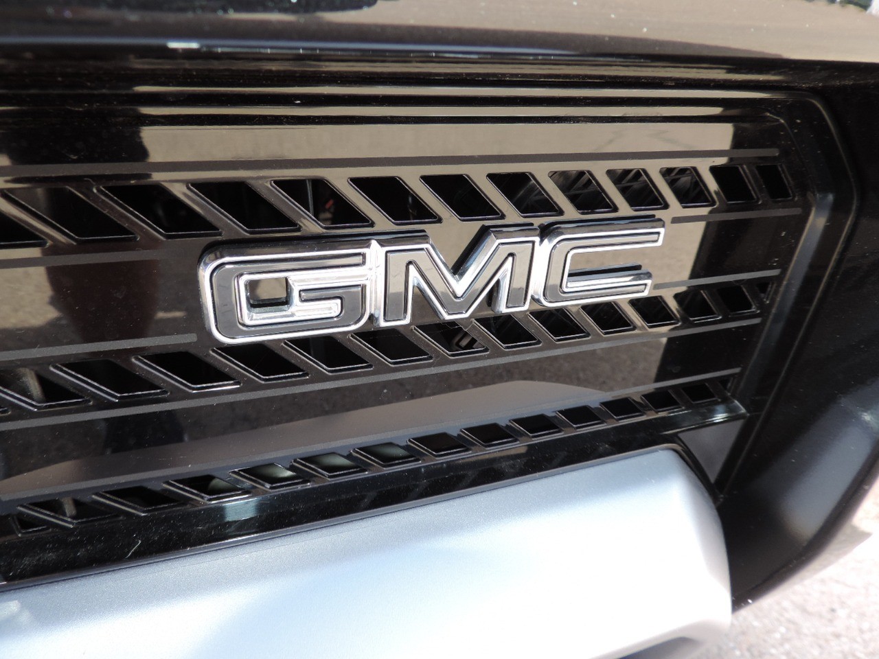 2024 GMC HUMMER EV SUV e4WD 4dr 3X photo