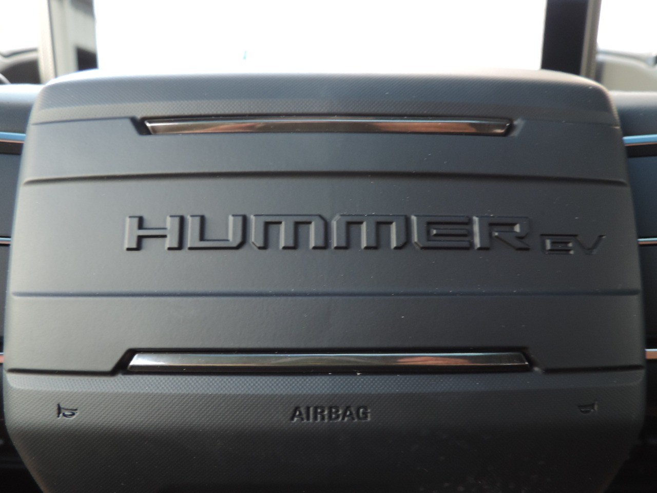2024 GMC HUMMER EV SUV e4WD 4dr 3X photo