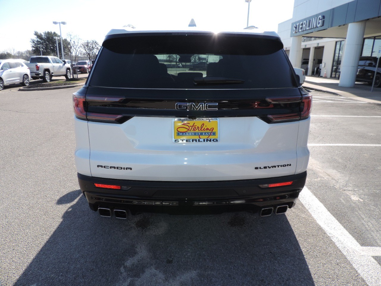 2025 GMC Acadia FWD 4dr Elevation photo