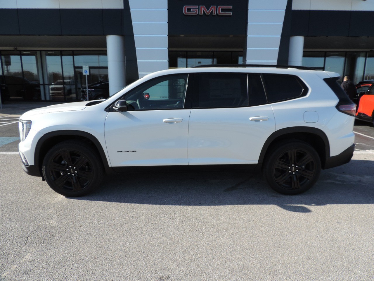 2025 GMC Acadia FWD 4dr Elevation photo