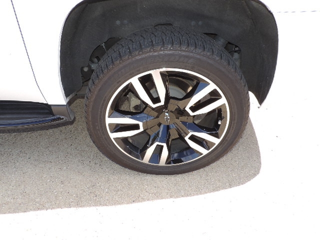 2019 Chevrolet Suburban 2WD 1500 Premier photo
