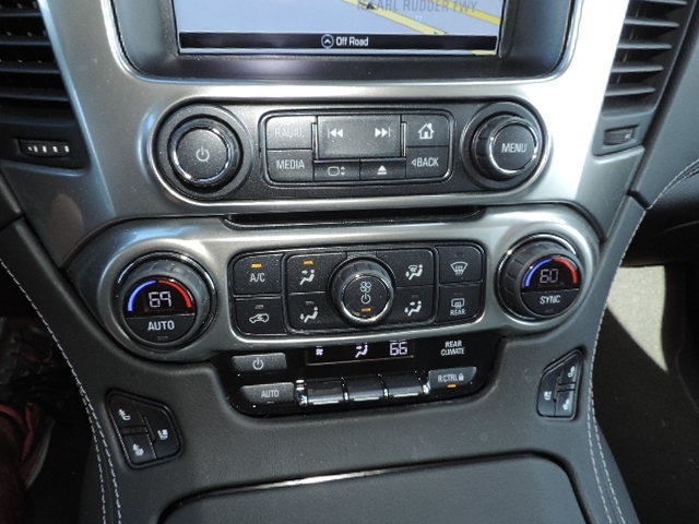 2019 Chevrolet Suburban 2WD 1500 Premier photo
