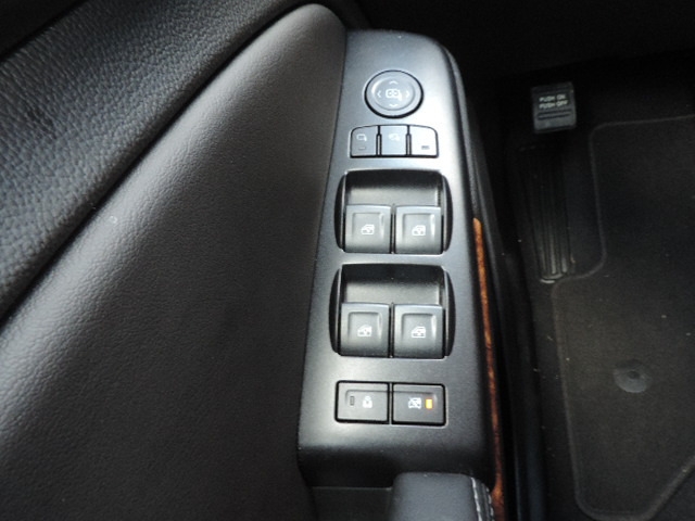 2019 Chevrolet Suburban 2WD 1500 Premier photo