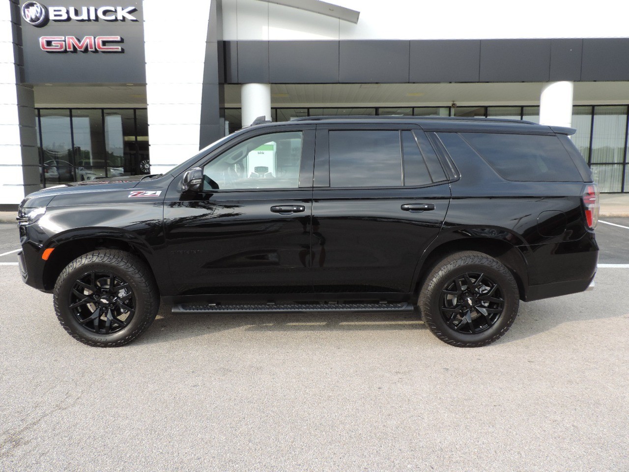 2022 Chevrolet Tahoe 4WD 4dr Z71 photo