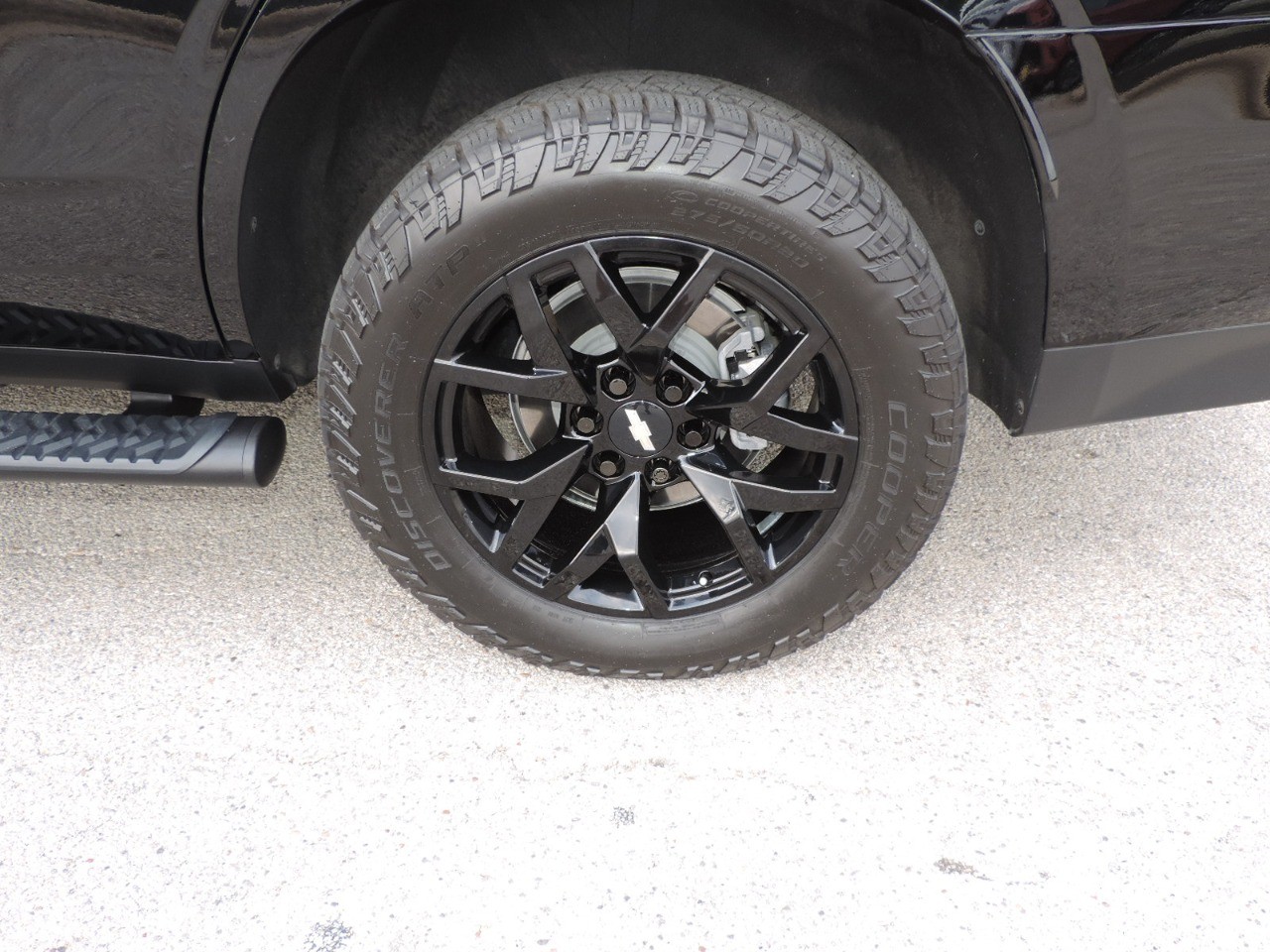 2022 Chevrolet Tahoe 4WD 4dr Z71 photo