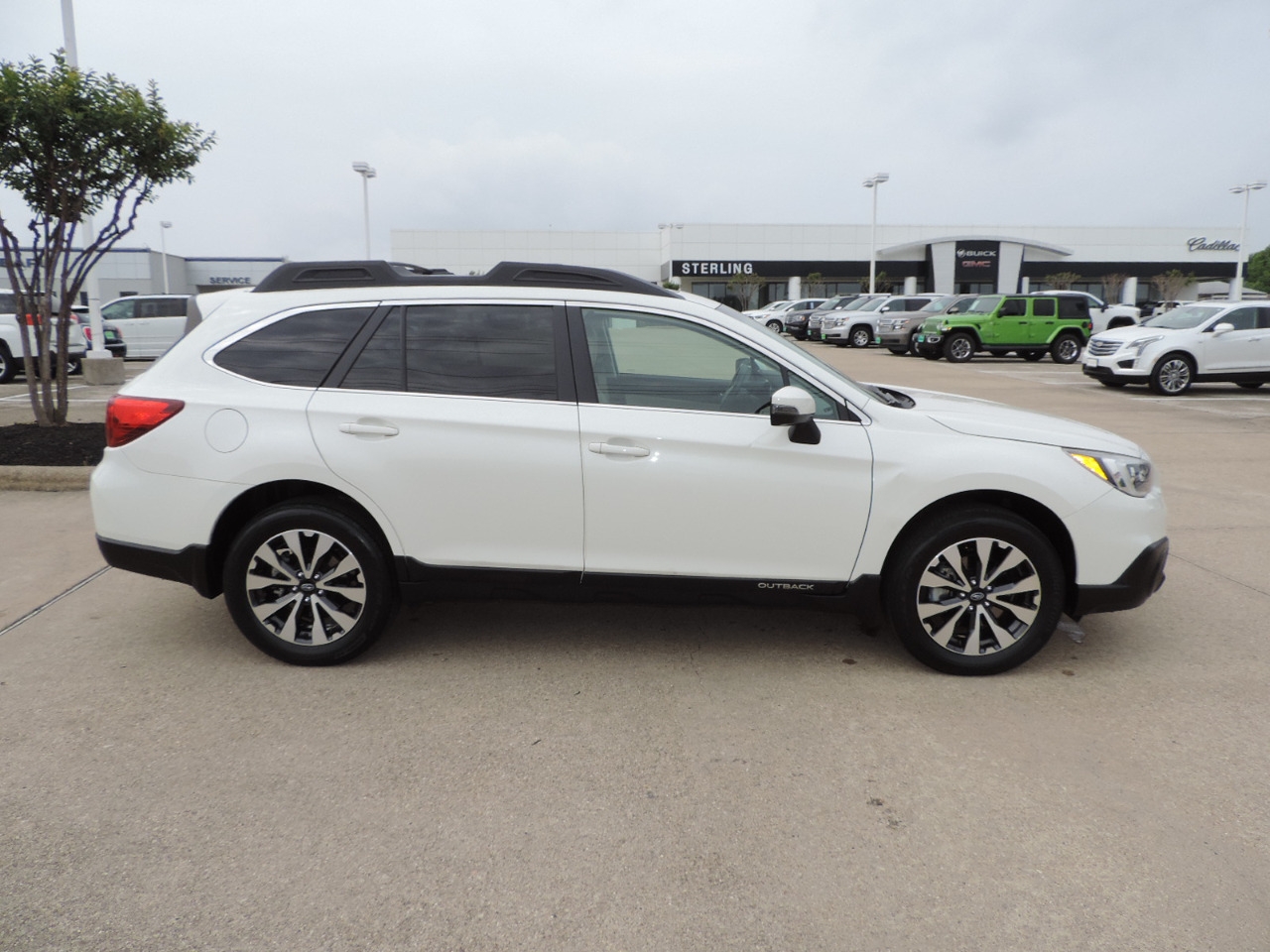 2017 Subaru Outback 2.5i Limited photo