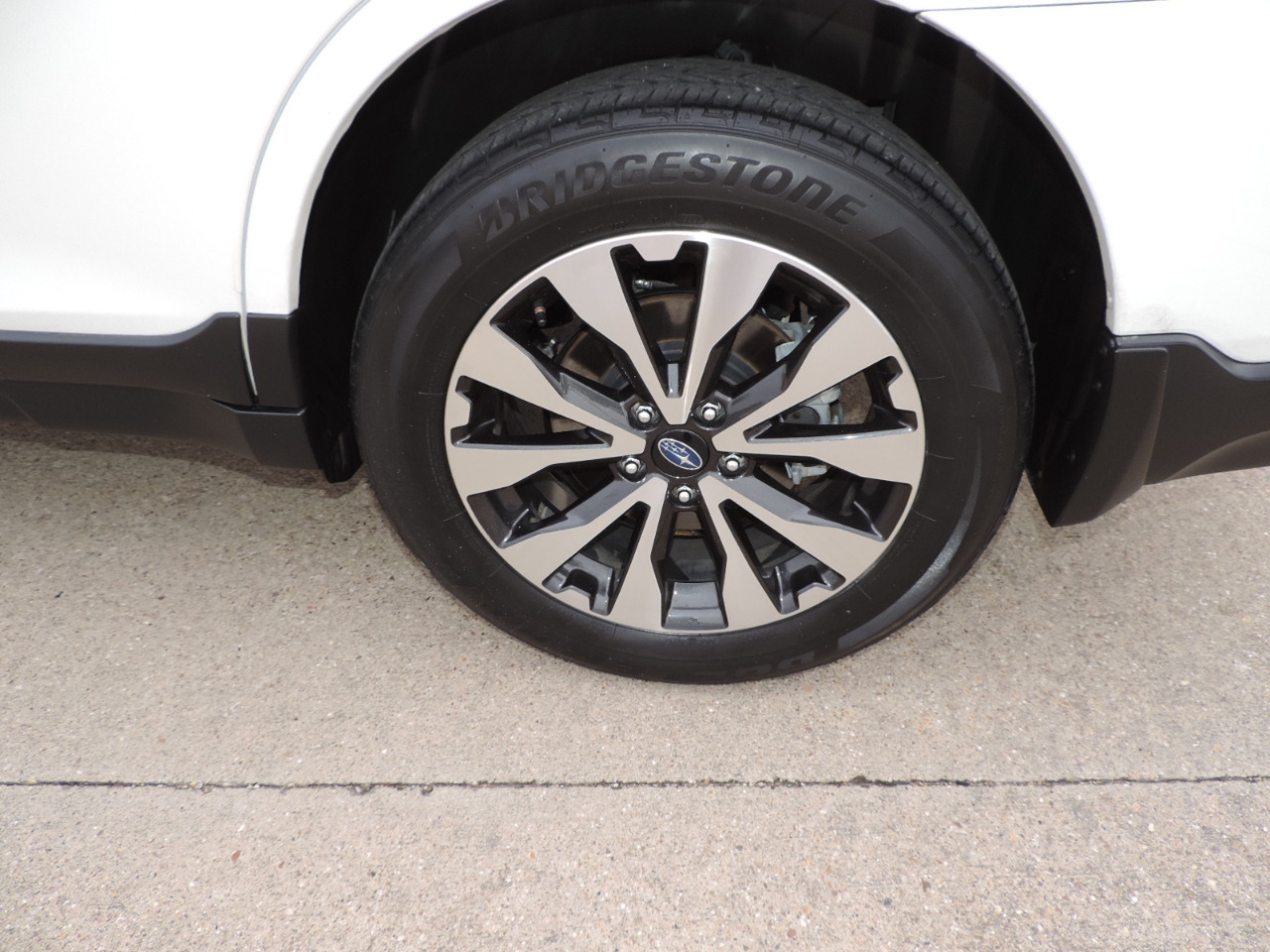 2017 Subaru Outback 2.5i Limited photo