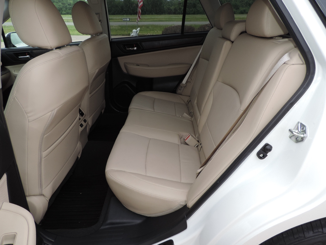 2017 Subaru Outback 2.5i Limited photo