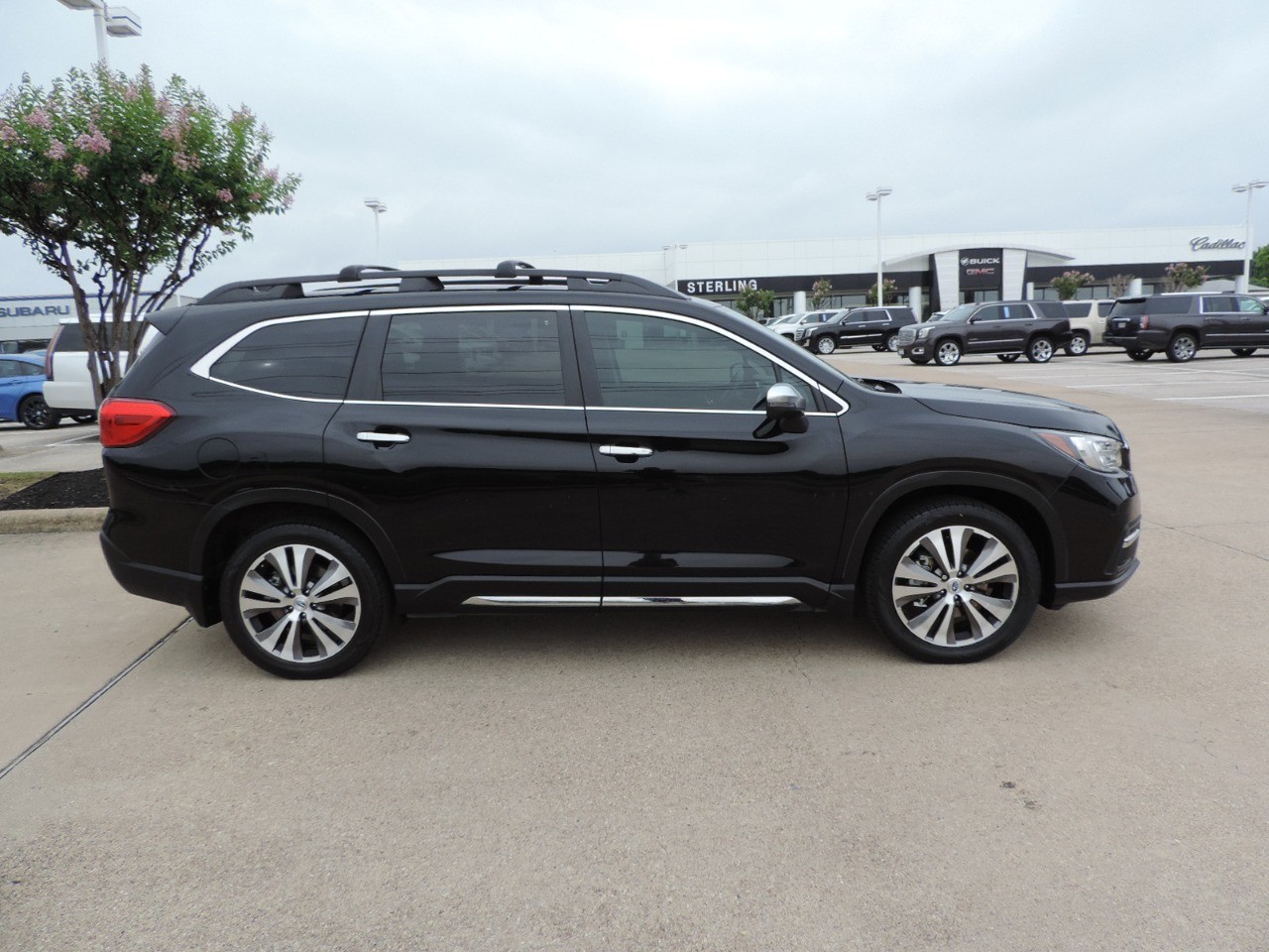 2020 Subaru Ascent Touring 7-Passenger photo
