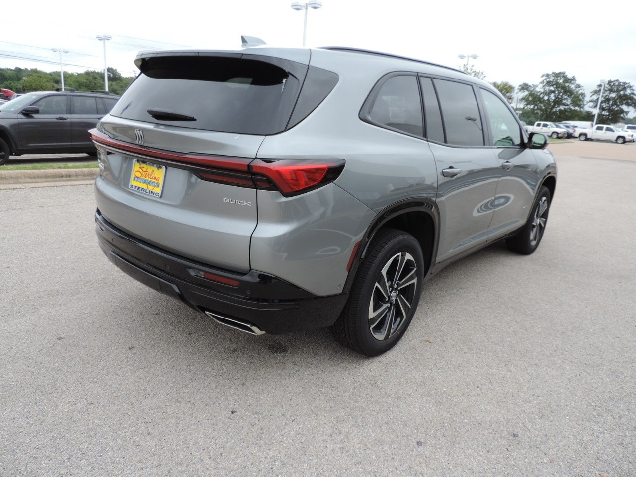 2025 Buick Enclave 4dr Sport Touring photo