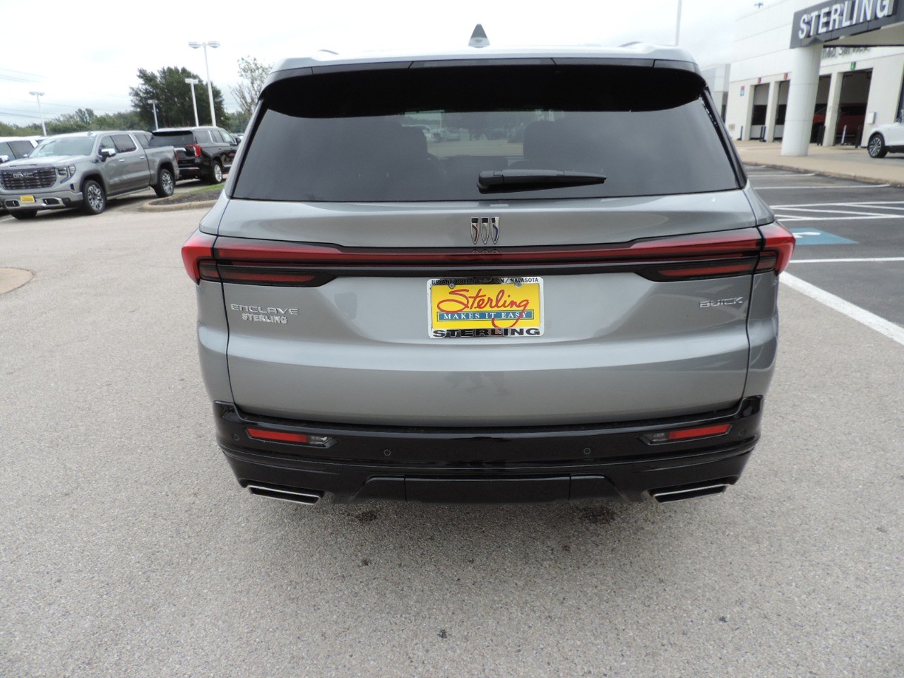 2025 Buick Enclave 4dr Sport Touring photo