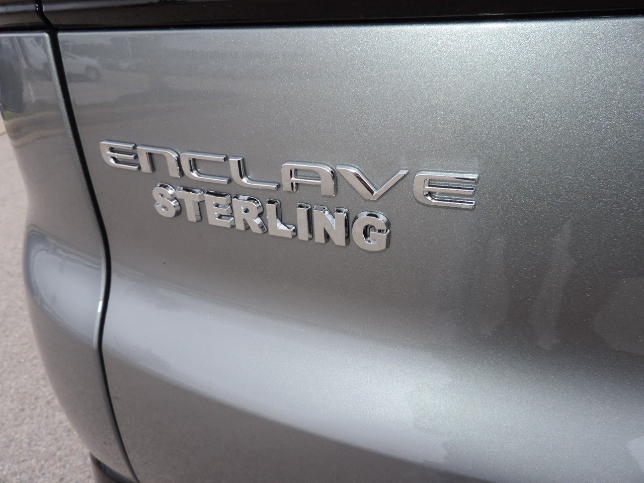 2025 Buick Enclave 4dr Sport Touring photo