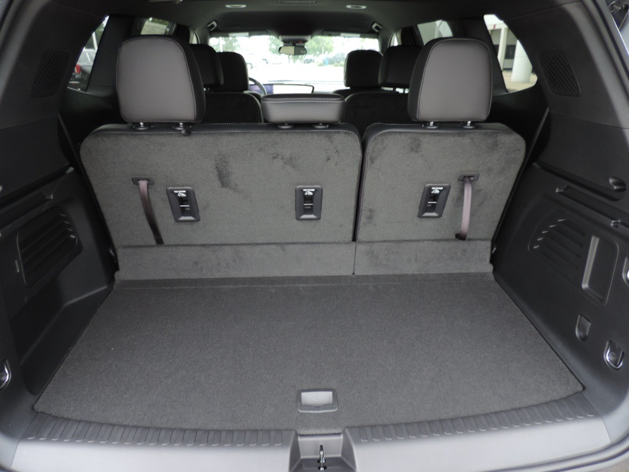 2025 Buick Enclave 4dr Sport Touring photo