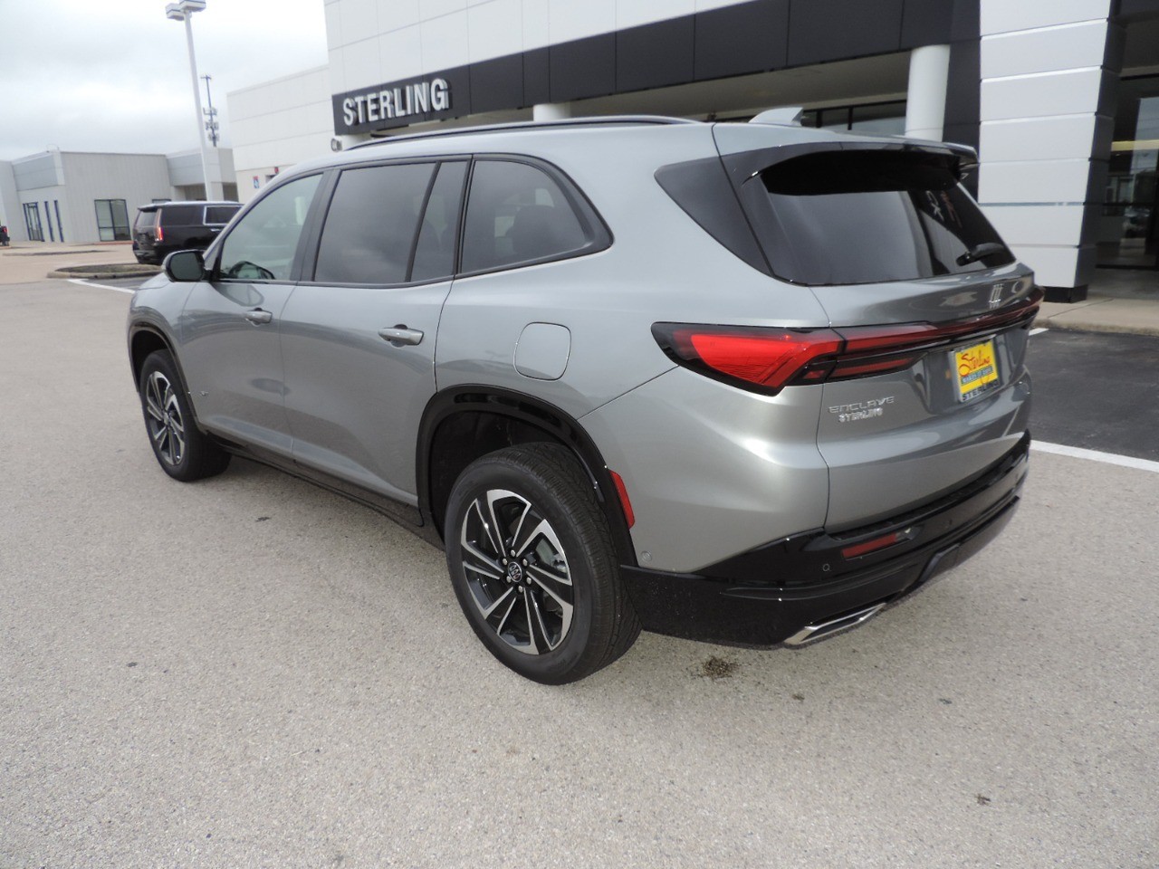2025 Buick Enclave 4dr Sport Touring photo
