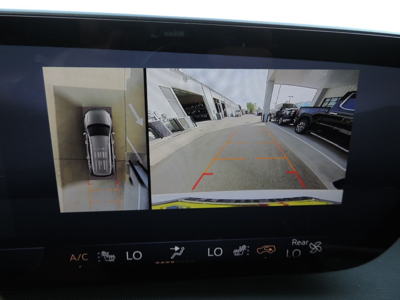 2025 Buick Enclave 4dr Sport Touring photo