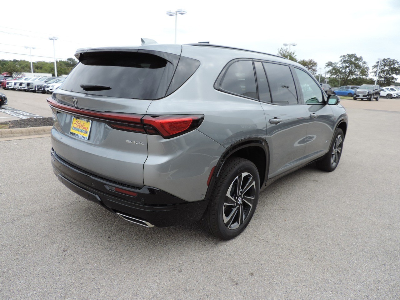 2025 Buick Enclave 4dr Sport Touring photo