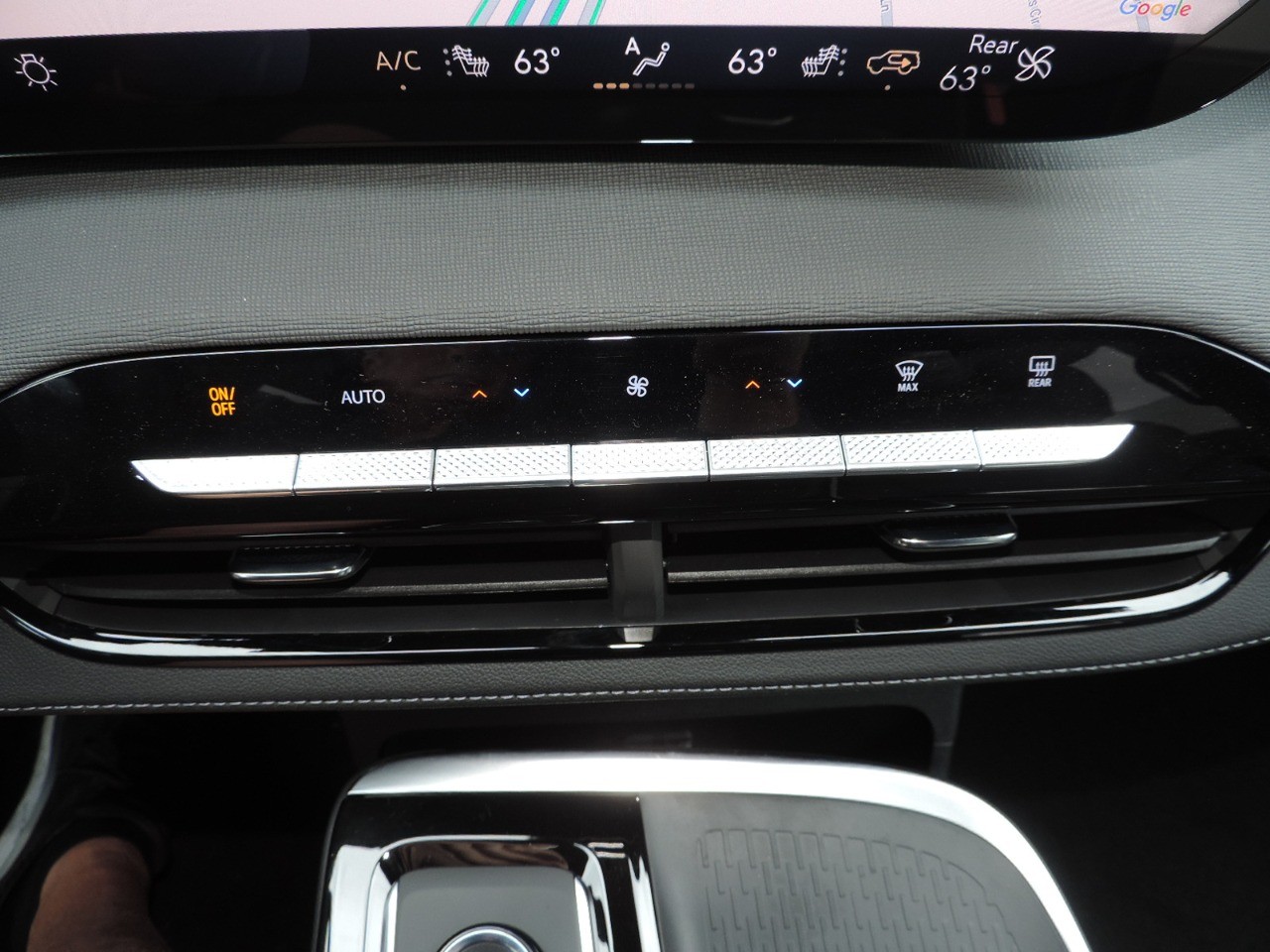 2025 Buick Enclave 4dr Sport Touring photo