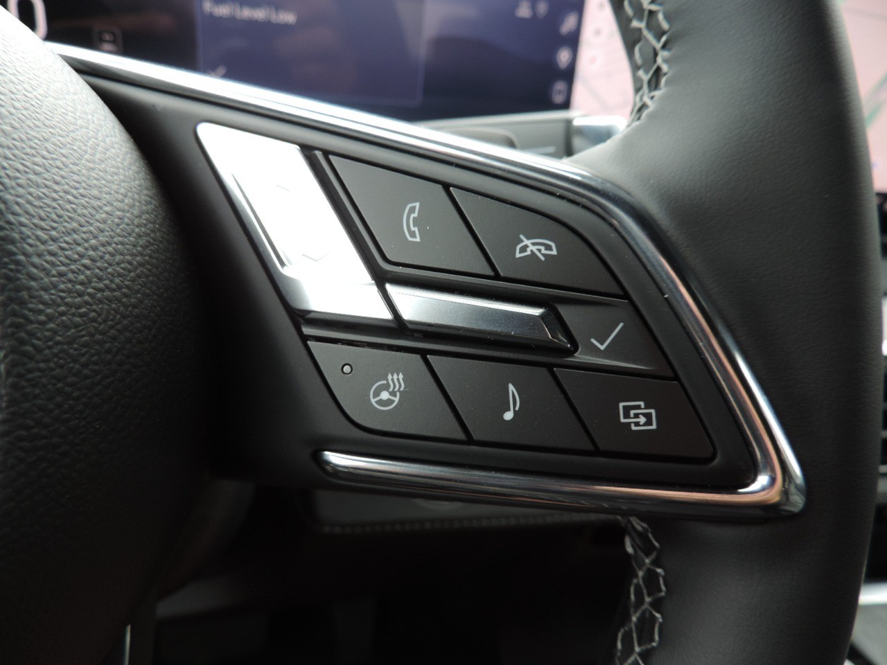 2025 Buick Enclave 4dr Sport Touring photo