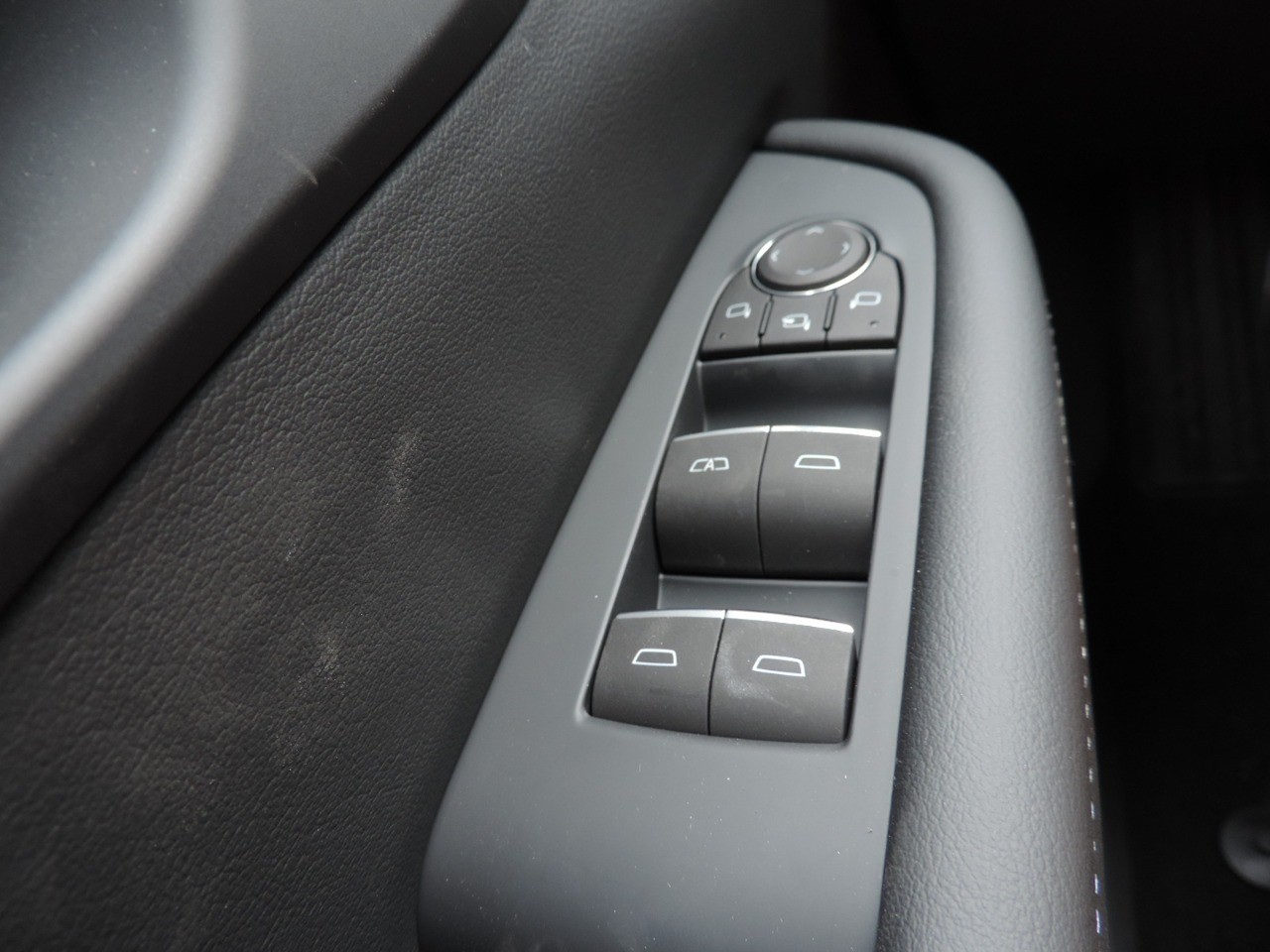 2025 Buick Enclave 4dr Sport Touring photo