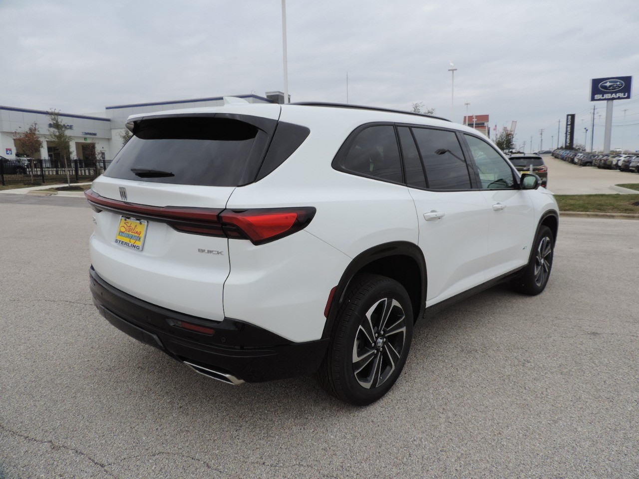 2025 Buick Enclave 4dr Sport Touring photo