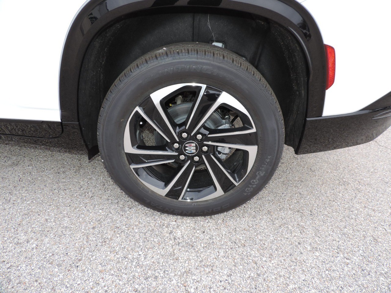 2025 Buick Enclave 4dr Sport Touring photo