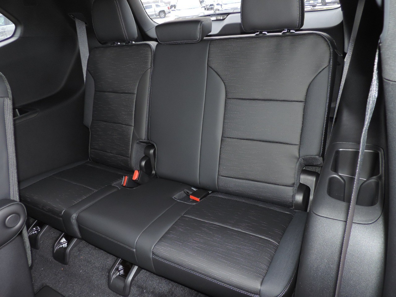 2025 Buick Enclave 4dr Sport Touring photo
