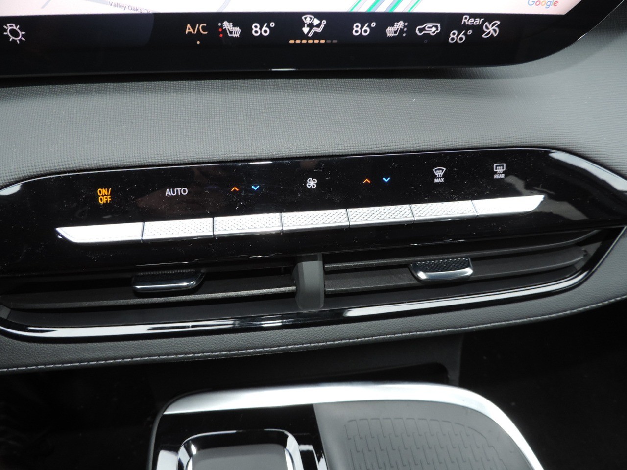 2025 Buick Enclave 4dr Sport Touring photo
