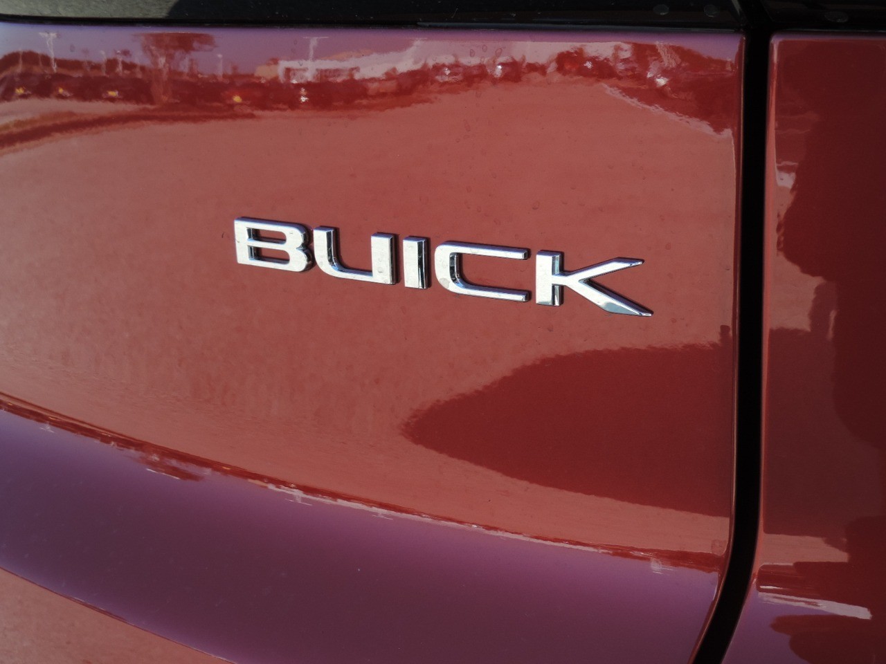 2025 Buick Enclave 4dr Sport Touring photo