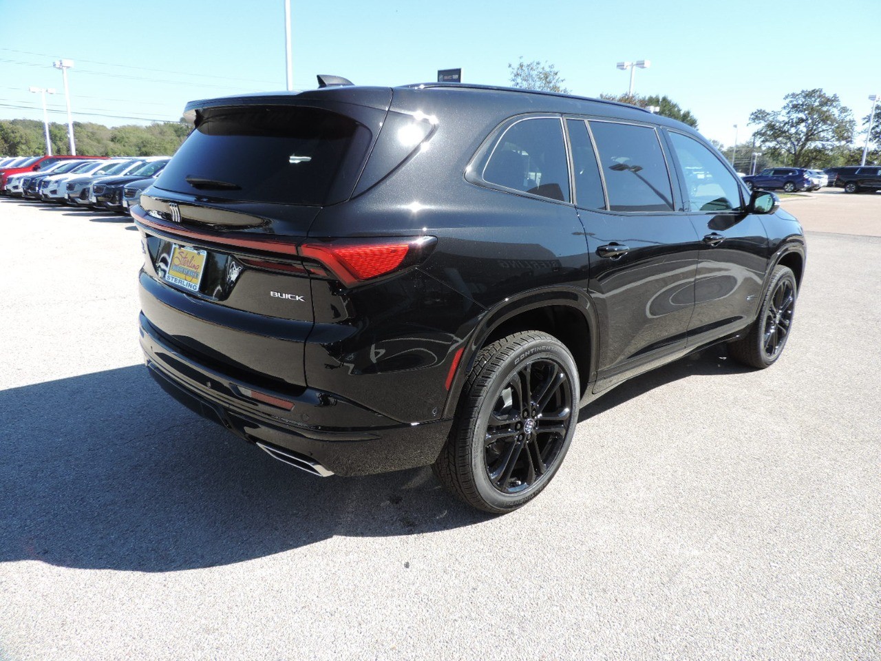 2025 Buick Enclave 4dr Sport Touring photo