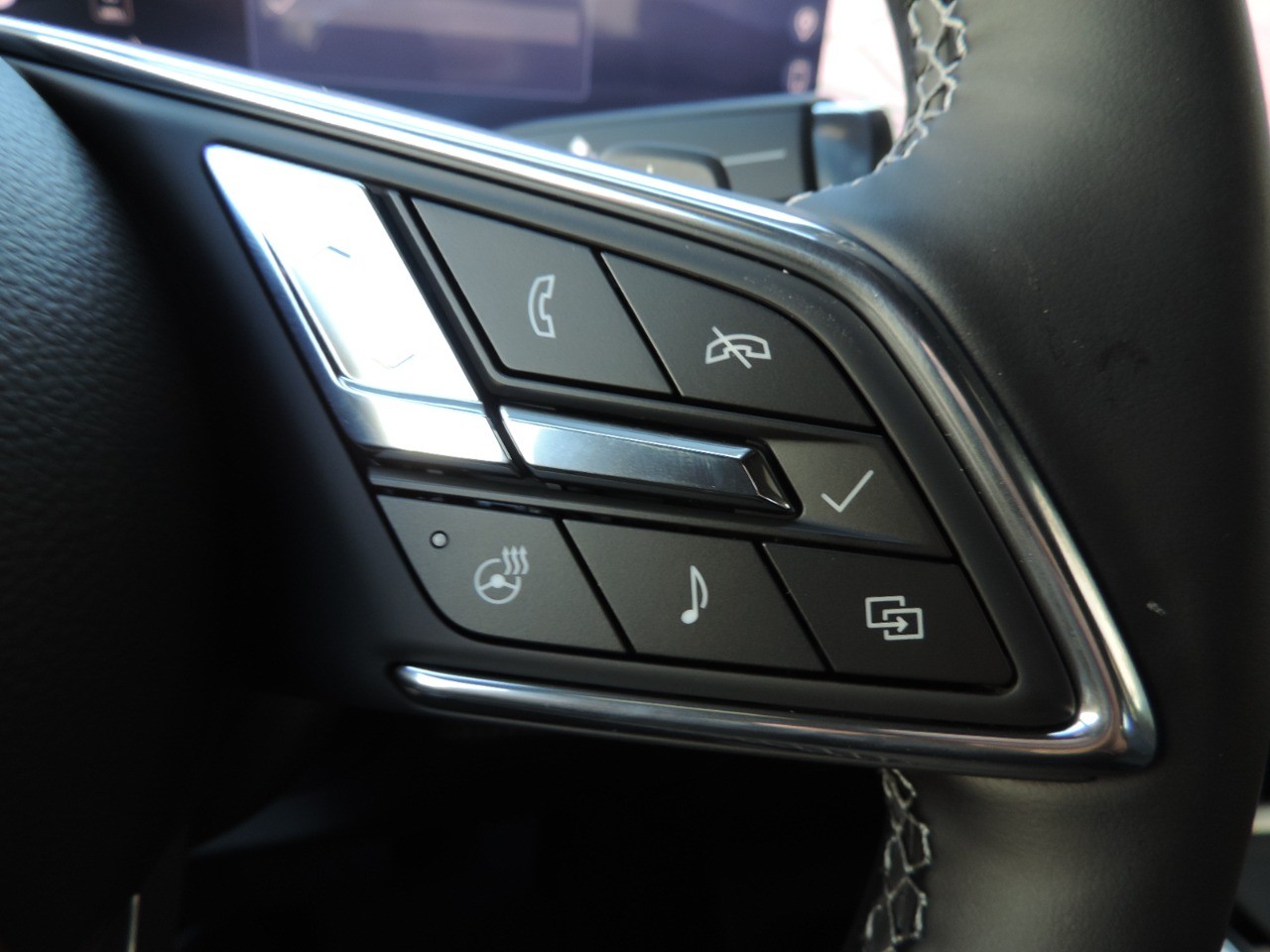2025 Buick Enclave 4dr Sport Touring photo
