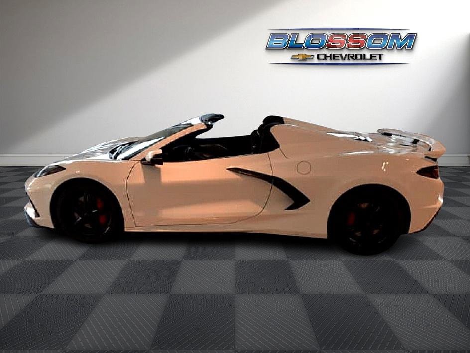 2025 Chevrolet Corvette 2LT photo